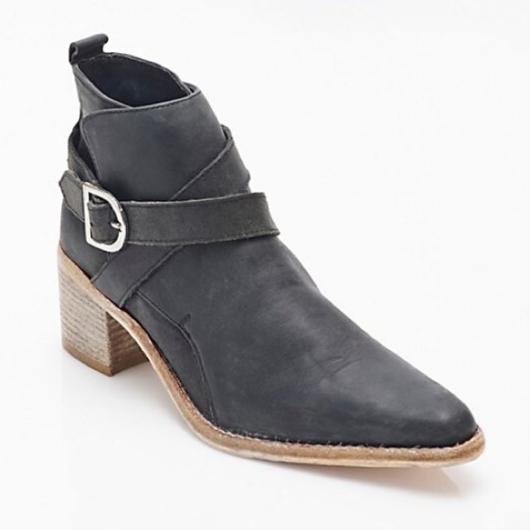 ❤️❤️ NWT Free People Back Loop Ankle Boot❤️❤️black - Picture 2 of 7